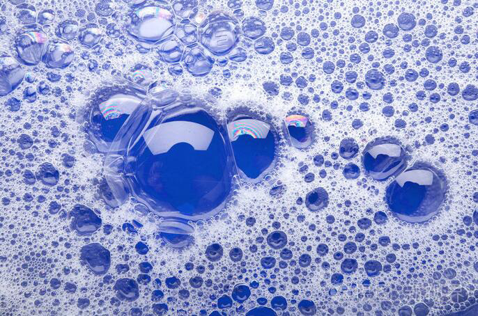 (圖:工業清洗劑泡沫)